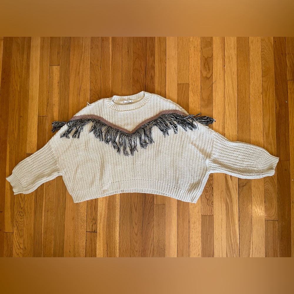 Pull&Bear Fringe Sweater